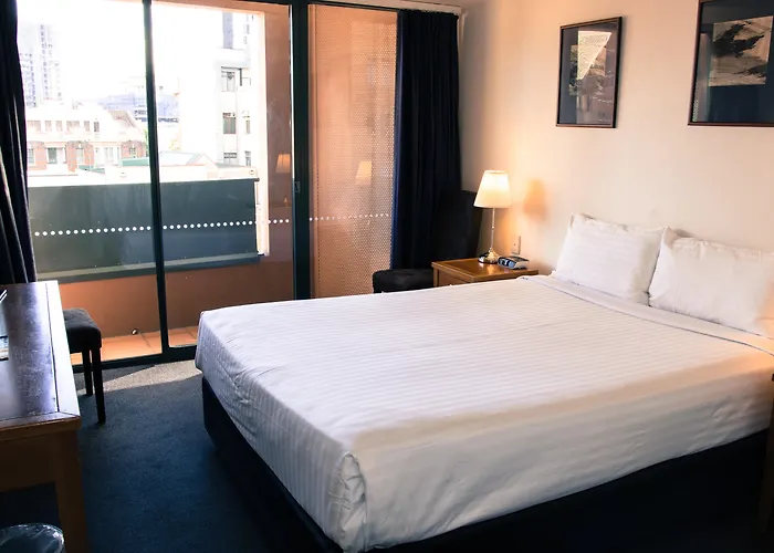 Capitol Square Hotel